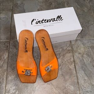 BNIB L'INTERVALLE Vibrant Orange Gummy Slide Sandals